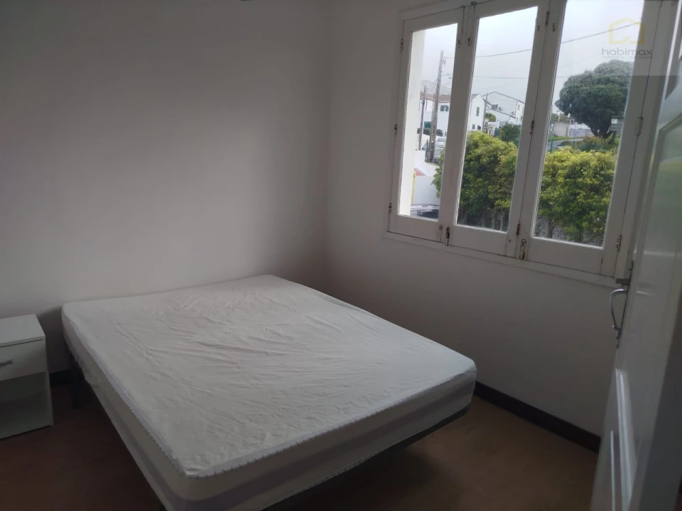 Moradia T8 para Venda em Lagoa (Nossa Senhora do Rosario) Foto 16