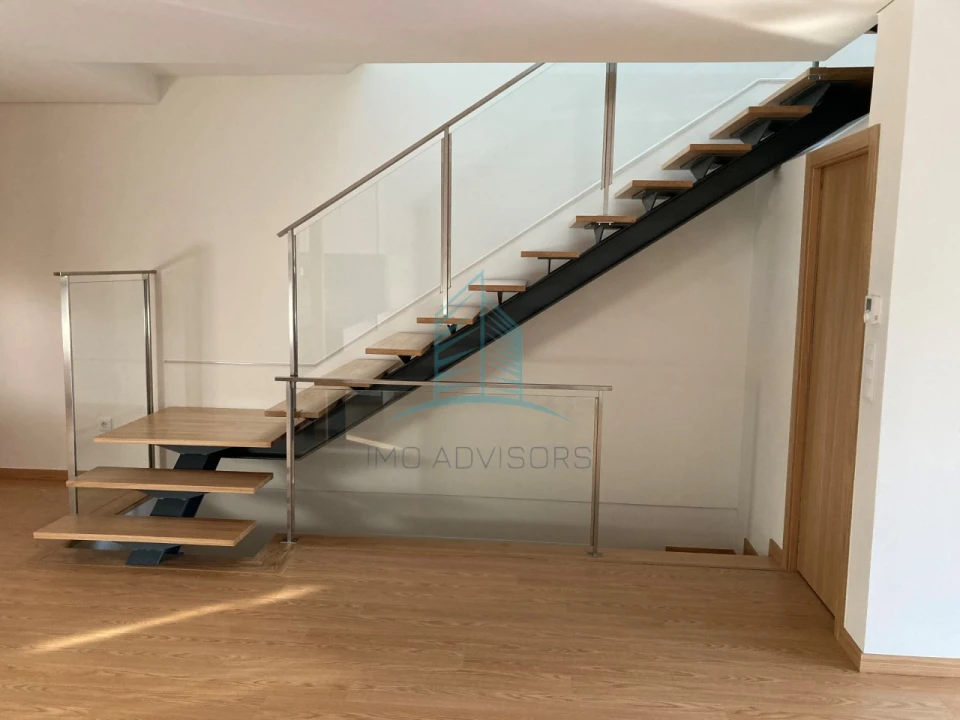 Moradia T4 para Venda em Custóias, Leça do Balio e Guifões Foto 5