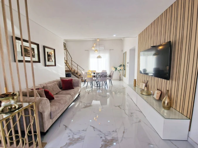 Moradia T2 para Venda em Perafita, Lavra e Santa Cruz do Bispo