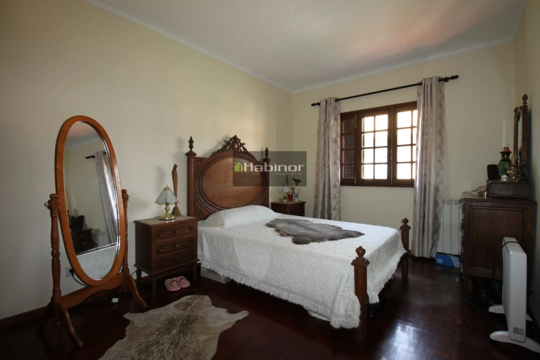 Moradia T4 para Venda em Vila Nova de Anha Foto 18
