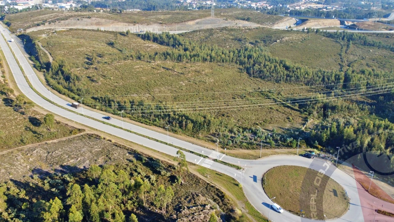 Terreno para Venda em Campo e Sobrado Foto 2