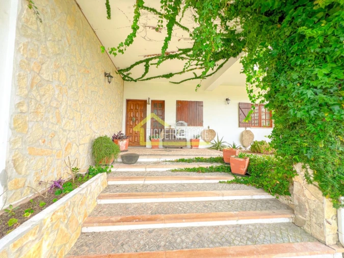 Moradia T7 para Venda em Tavarede Foto 15