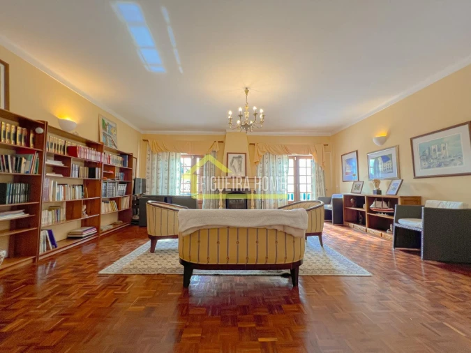 Moradia T7 para Venda em Tavarede Foto 24