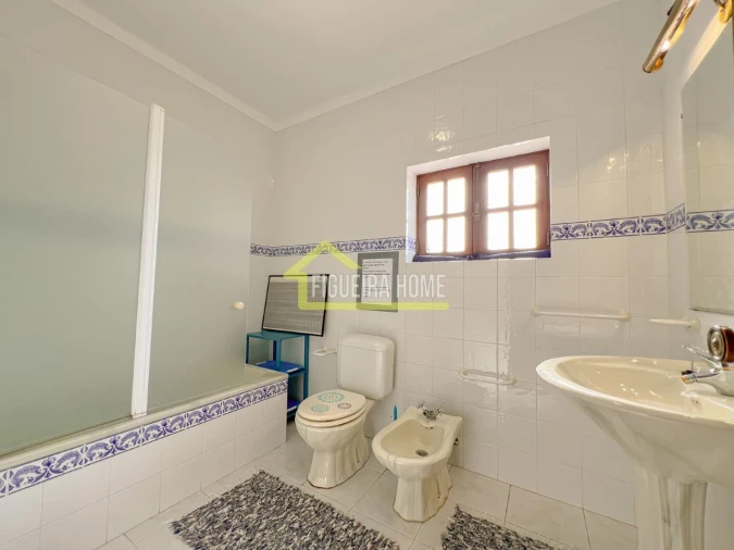 Moradia T7 para Venda em Tavarede Foto 30