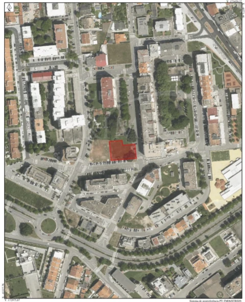 Terreno para Venda em Cidade da Maia