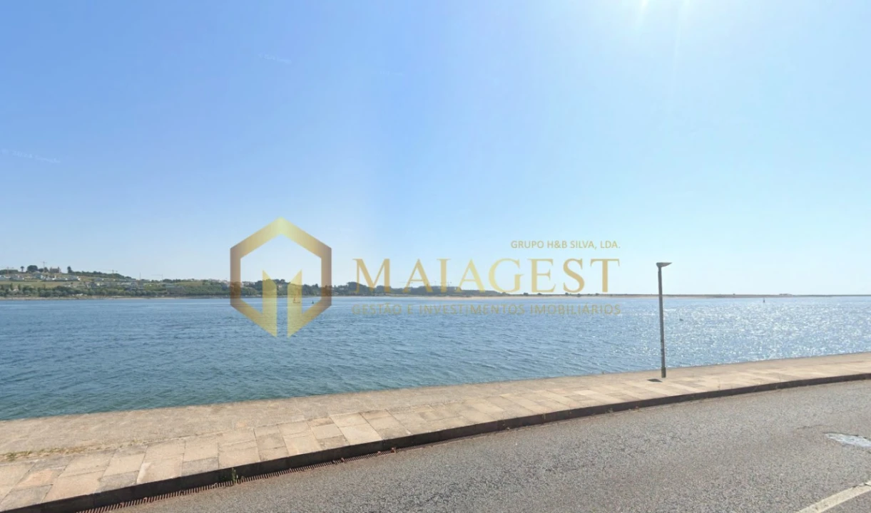 Apartamento T1 para Arrendamento em Lordelo do Ouro e Massarelos Foto 16