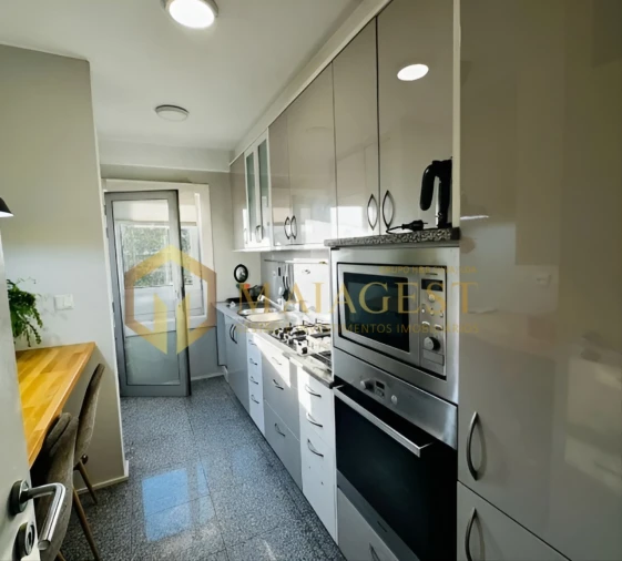 Apartamento T1 para Arrendamento em Lordelo do Ouro e Massarelos Foto 5