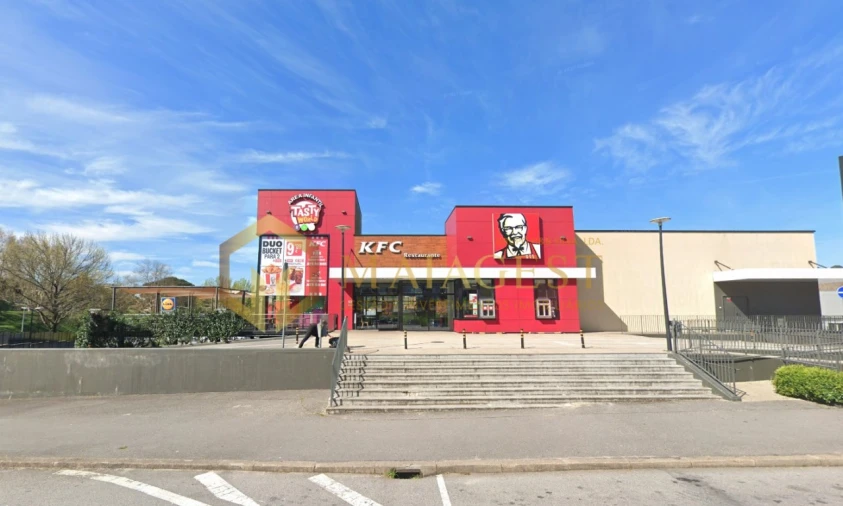 Apartamento T1 para Arrendamento em Lordelo do Ouro e Massarelos Foto 10