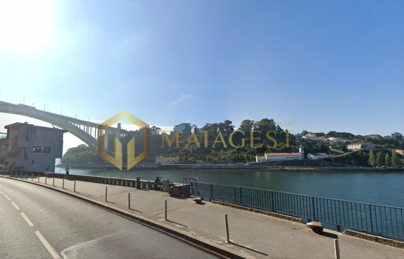 Apartamento T1 para Arrendamento em Lordelo do Ouro e Massarelos Foto 14