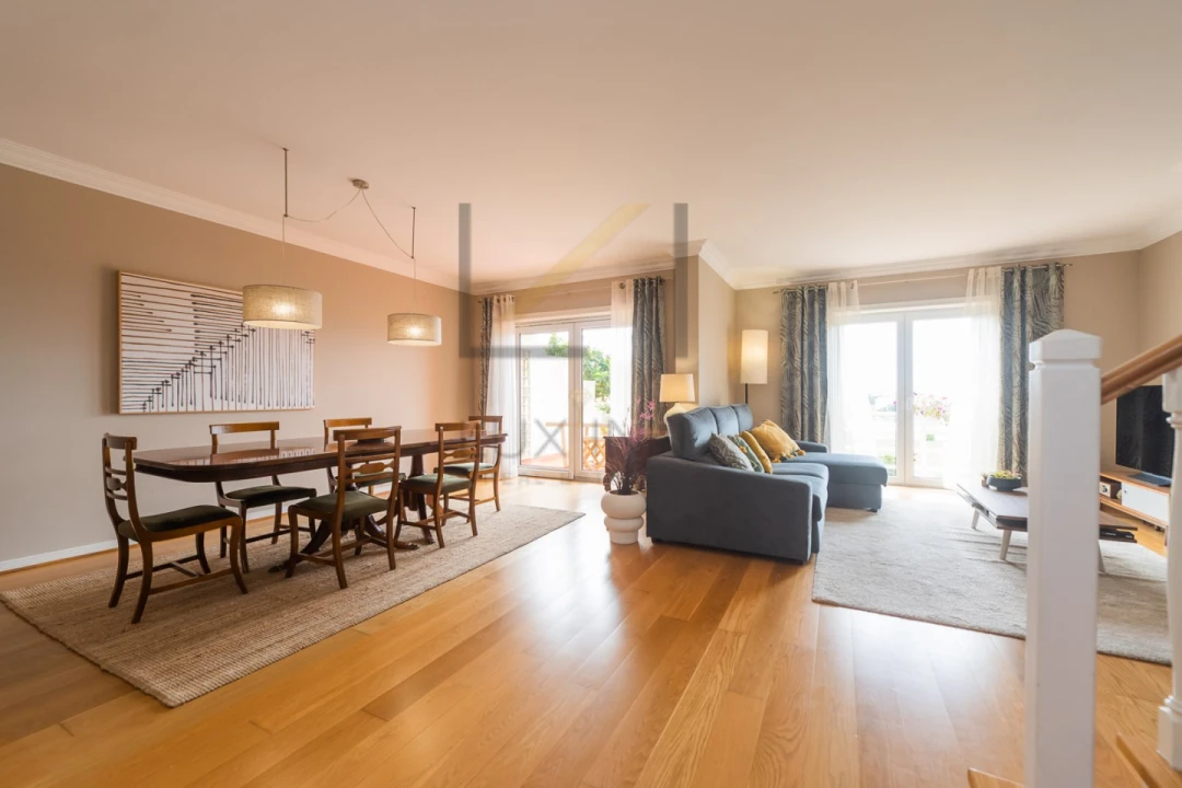 Moradia T4 para Venda em Oeiras e São Julião da Barra, Paço de Arcos e Caxias Foto 12