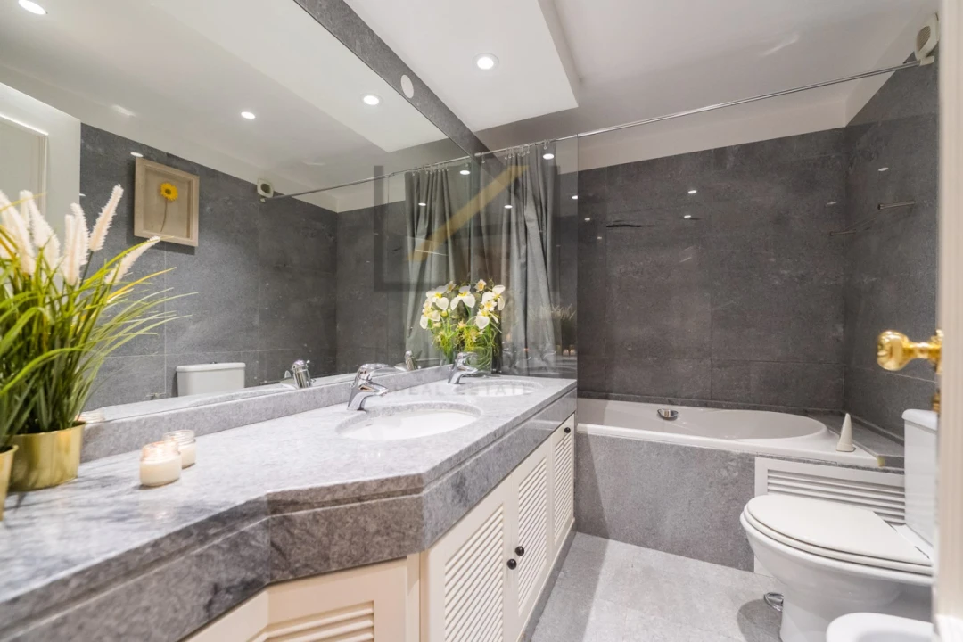 Moradia T4 para Venda em Oeiras e São Julião da Barra, Paço de Arcos e Caxias Foto 37