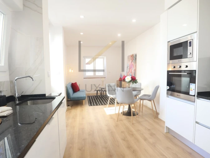 Apartamento T3 para Venda em Benfica Foto 2