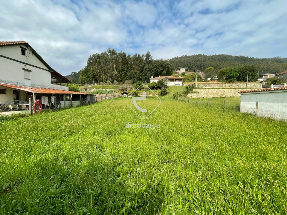 Terreno para Venda em Refoios do Lima Foto 13