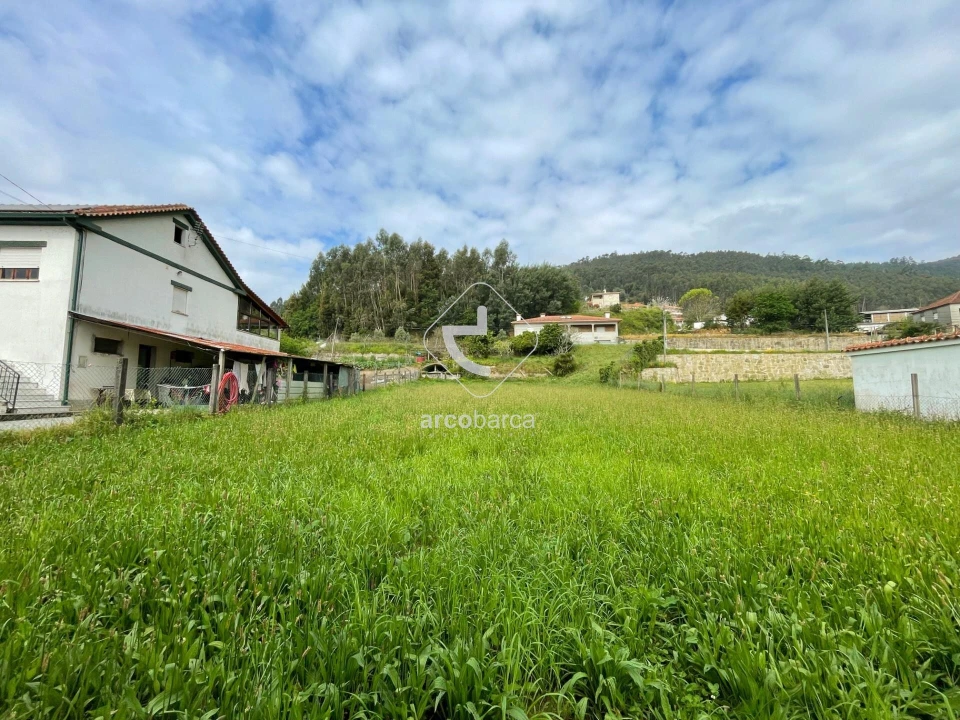 Terreno para Venda em Refoios do Lima Foto 1