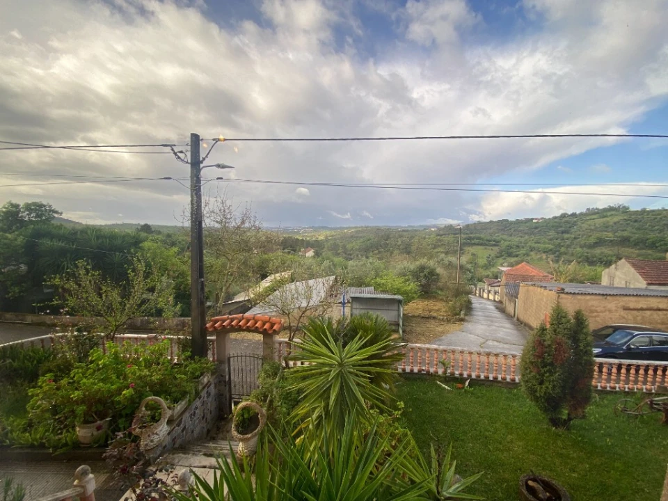 Moradia T4 para Venda em Além da Ribeira e Pedreira Foto 14