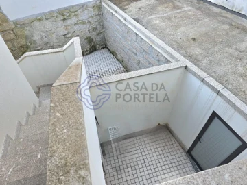Moradia T5 para Venda em Paranhos