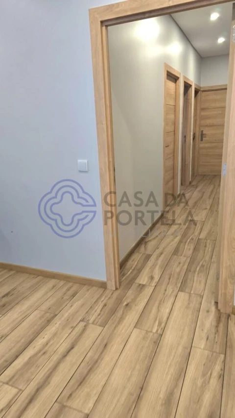 Moradia T5 para Venda em Paranhos