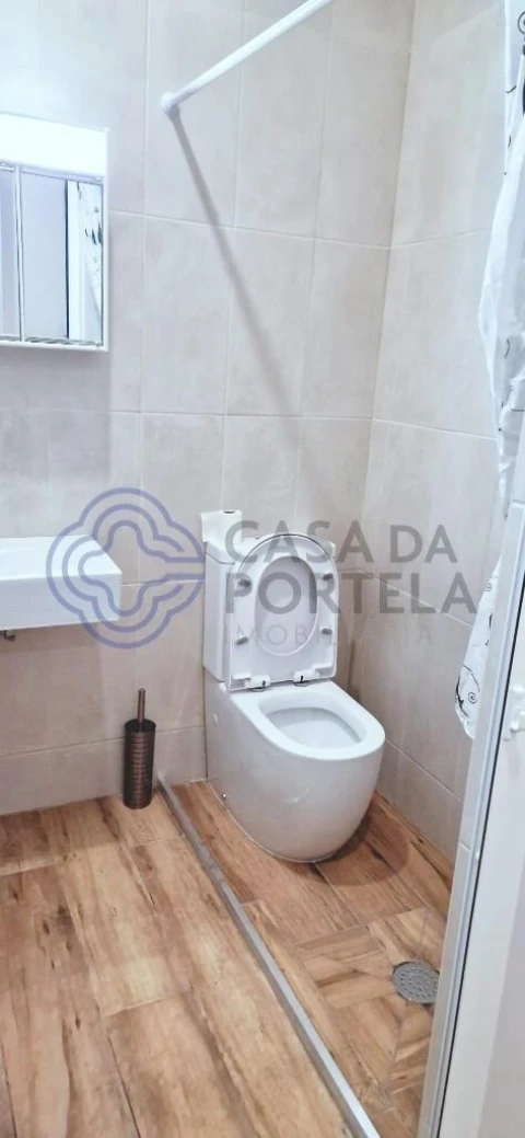 Moradia T5 para Venda em Paranhos
