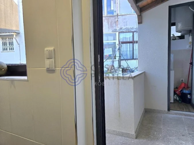 Moradia T5 para Venda em Paranhos Foto 18