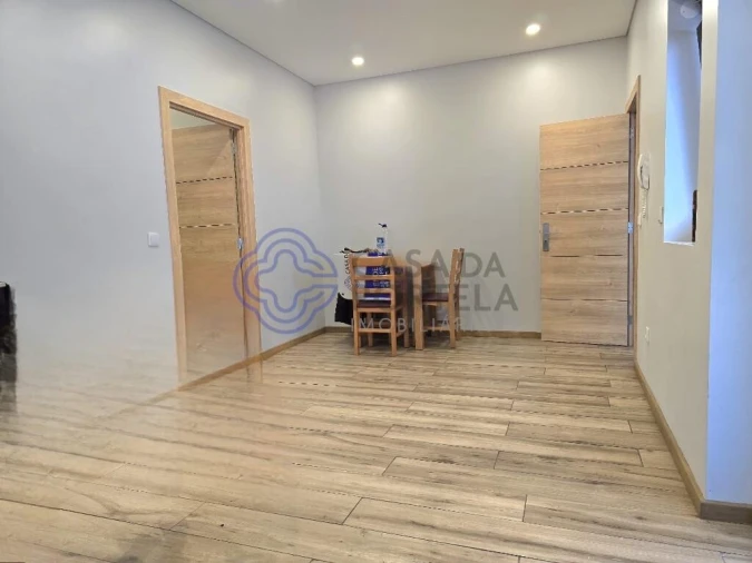 Moradia T5 para Venda em Paranhos Foto 16