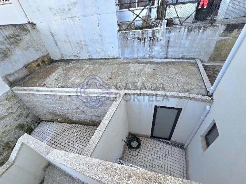 Moradia T5 para Venda em Paranhos Foto 37