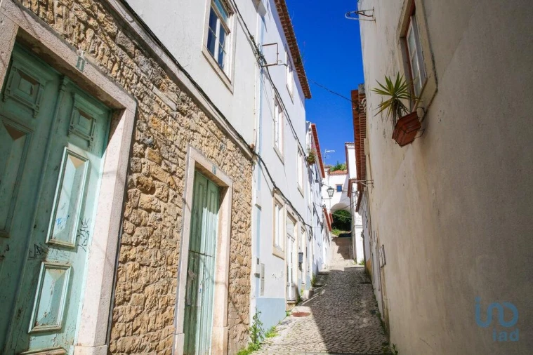 Prédio para Venda em Santa Maria, São Pedro e Matacães