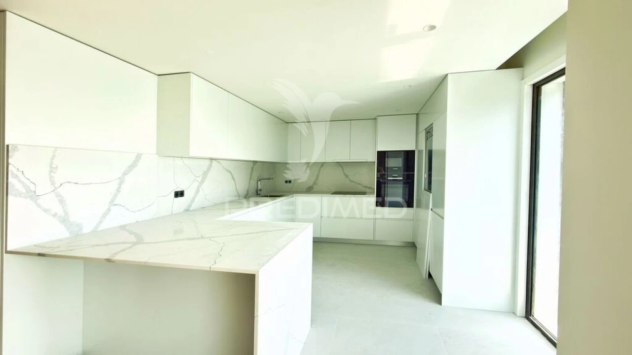 Apartamento T3 para Venda em Azurem Foto 2