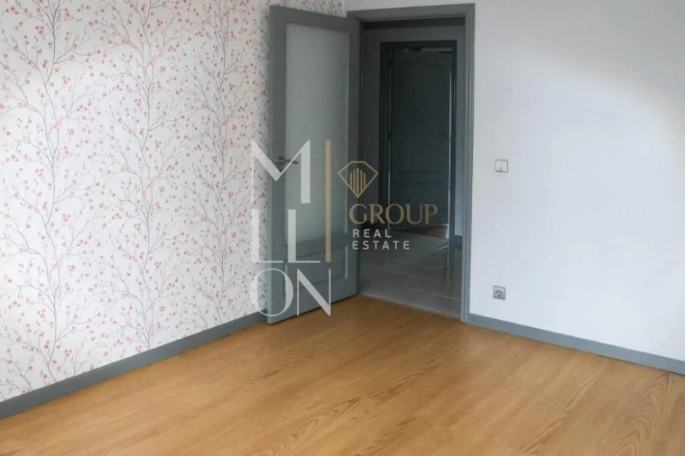 Moradia T4 para Venda em Castêlo da Maia Foto 11