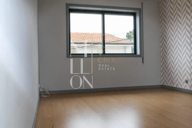 Moradia T4 para Venda em Castêlo da Maia Foto 16