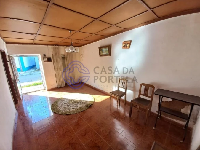 Moradia T2 para Venda em Casais e Alviobeira Foto 3