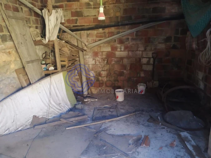 Moradia T2 para Venda em Casais e Alviobeira Foto 13