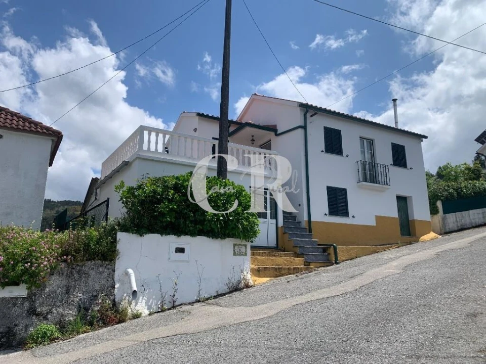 Moradia T2 para Venda em Gois Foto 1