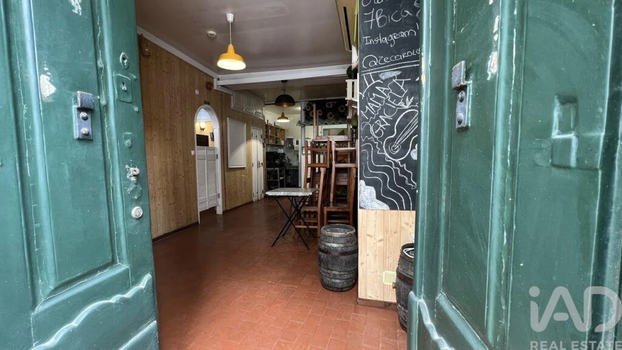 Negócio para Venda em Santa Maria Maior Foto 29