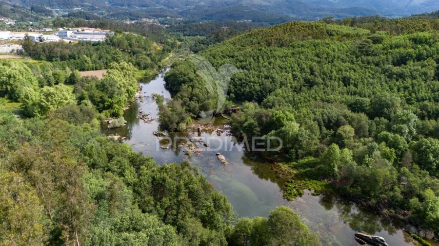 Terreno para Venda em Verim, Friande e Ajude Foto 6