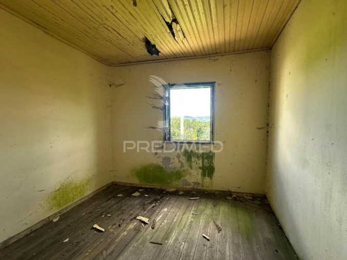 Moradia para Venda em Telões Foto 4