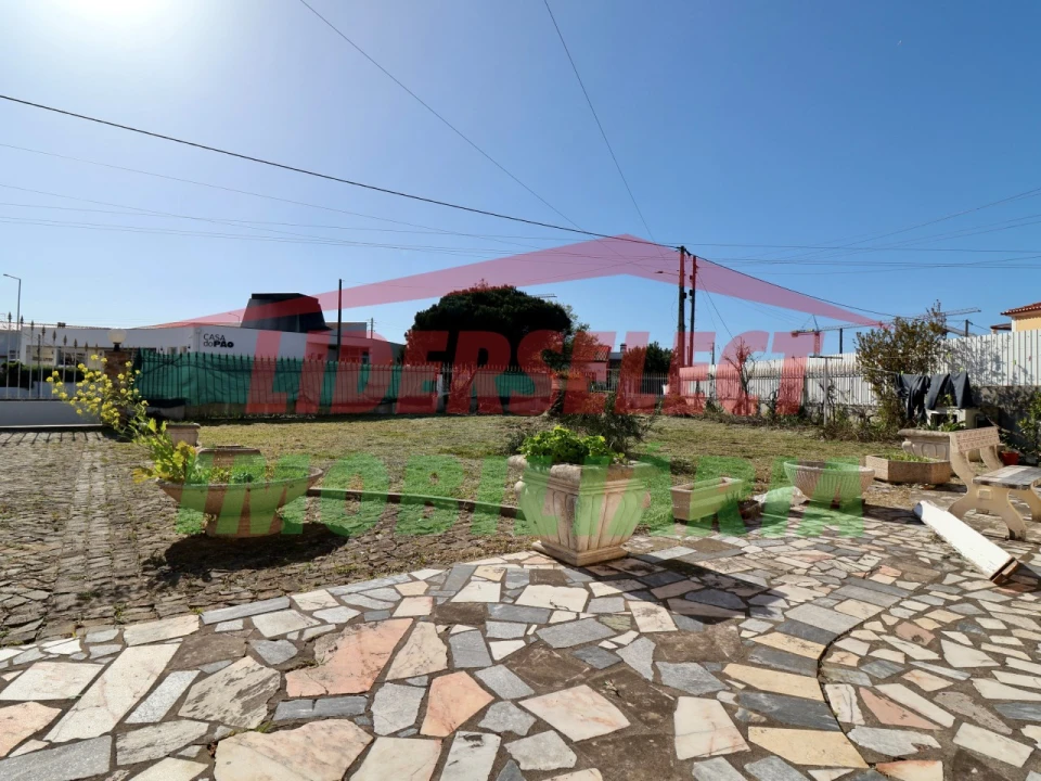 Moradia T6 para Venda em Silveira Foto 36