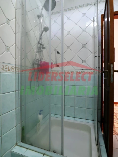 Moradia T6 para Venda em Silveira