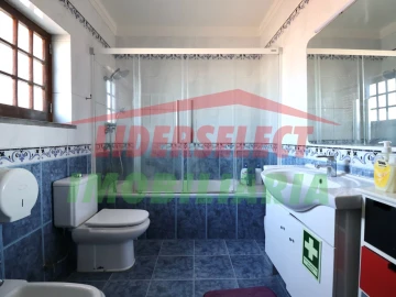 Moradia T6 para Venda em Silveira