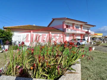 Moradia T6 para Venda em Silveira