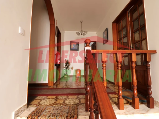 Moradia T6 para Venda em Silveira Foto 14