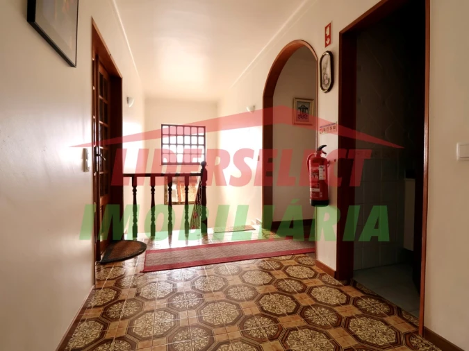 Moradia T6 para Venda em Silveira Foto 19