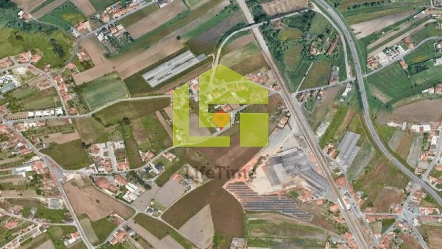 Loja para Venda em Aradas Foto 17