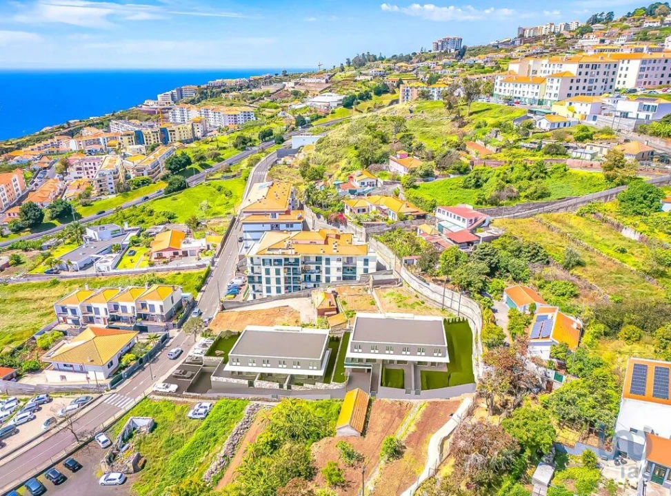 Moradia T3 para Venda em Caniço Foto 7