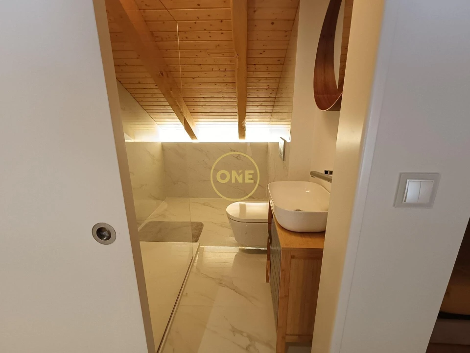 Moradia T2 para Venda em Ventosa e Cova Foto 13