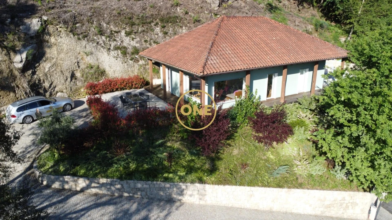 Moradia T2 para Venda em Ventosa e Cova Foto 5