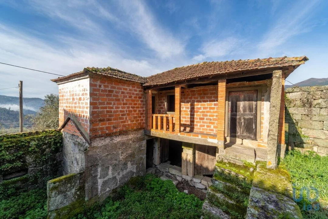 Moradia para Venda em Santa Cruz da Trapa e São Cristóvão de Lafões Foto 6