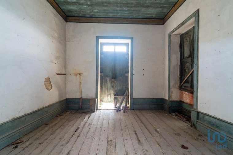 Moradia para Venda em Santa Cruz da Trapa e São Cristóvão de Lafões Foto 13