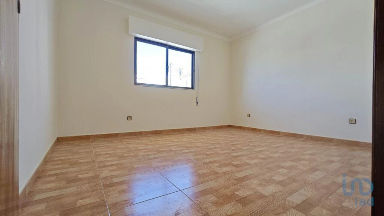 Moradia T6 para Venda em Estômbar e Parchal Foto 9