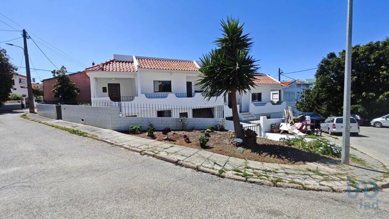 Moradia T6 para Venda em Estômbar e Parchal Foto 6