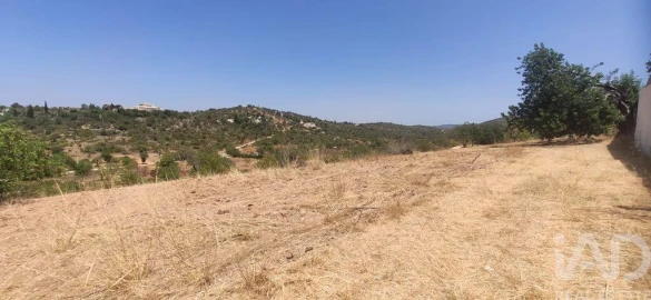 Moradia T3 para Venda em Loule (São Sebastião)